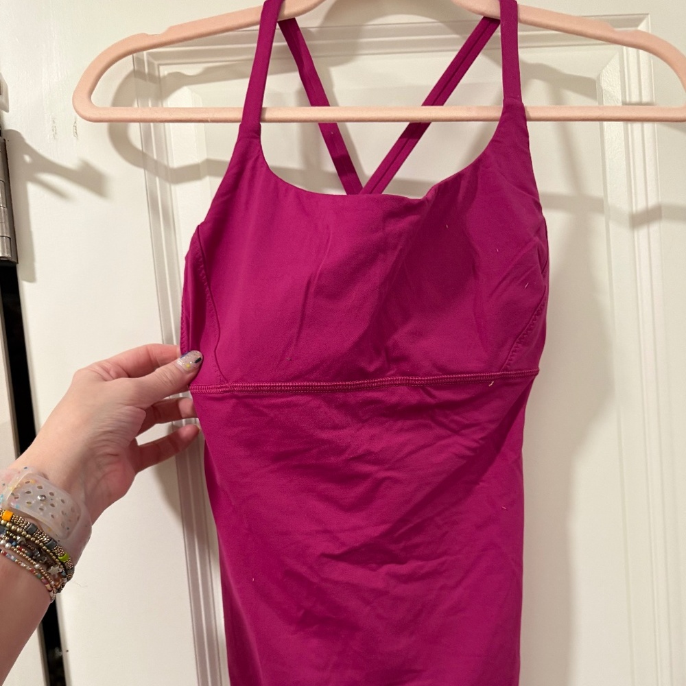 Lululemon Fuschia Top